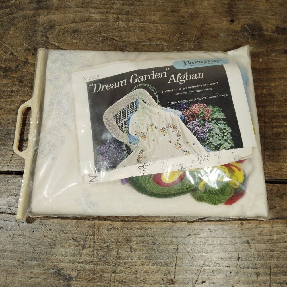 Paragon Needlecraft "Dream Garden" Afghan Stamped Embroidery Floral Kit 0719 New